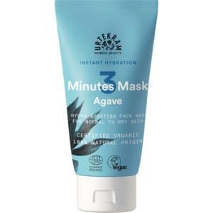 Urtekram 3 minute mask Agave. Het Urtekram 3 Minute Mask Agave is een heerlijke traktatie voor je huid, doordrenkt met de kracht van agave, een natuurlijk ingrediënt dat bekend staat om zijn helende en hydraterende eigenschappen. Dit masker biedt een snelle en effectieve verzorging, waardoor je huid in slechts enkele minuten wordt verfrist en gevoed. De Werking van Agave voor de Huid: Intense Hydratatie: Agave bevat natuurlijke suikers en voedingsstoffen die de huid diep hydrateren en vocht vasthouden. Het kan helpen om de natuurlijke vochtbalans van de huid te herstellen, waardoor het er stralender en gezonder uitziet. Kalmerende Eigenschappen: Agave staat bekend om zijn kalmerende eigenschappen. Het kan helpen bij het verzachten van een geïrriteerde huid, waardoor roodheid en ontsteking verminderen. Antioxidantwerking: Agave bevat antioxidanten die helpen bij het bestrijden van vrije radicalen, wat vroegtijdige veroudering van de huid kan tegengaan. Dit kan helpen om de huid te beschermen tegen schade door omgevingsfactoren. Voordelen van Urtekram 3 Minute Mask Agave: Snelle Verzorging: Dit masker biedt in slechts drie minuten een diepe hydratatie en voeding, perfect voor mensen met een drukke levensstijl. Herstellende Eigenschappen: Het agave-extract in combinatie met andere natuurlijke ingrediënten helpt de huid te herstellen en te verjongen. Natuurlijke Formule: Urtekram staat bekend om zijn gebruik van natuurlijke en biologische ingrediënten, vrij van schadelijke chemicaliën, wat resulteert in een milde en effectieve formule voor de huid. Geef je huid de natuurlijke verzorging die het verdient met het Urtekram 3 Minute Mask Agave. Ervaar de kracht van agave om je huid te hydrateren, kalmeren en beschermen, terwijl je geniet van een korte, verfrissende schoonheidsroutine.